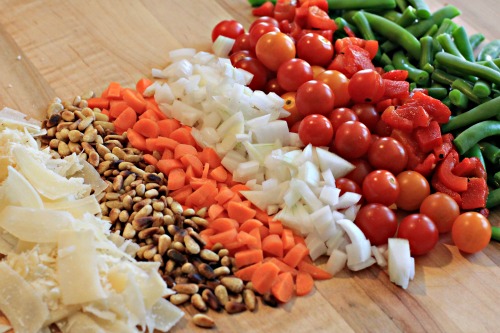 Easy Pasta Salad Recipes – Pasta Salad with Green Beans, Tomatoes and Roasted Peppers