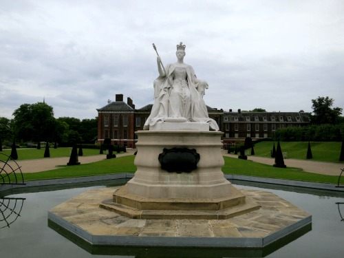 Mavis Travel Blog – Kensington Palace Gardens