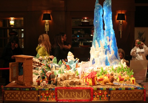 Seattle Sheraton | Gingerbread Village 2012 – Narnia