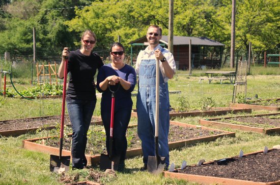 JBLM Community Gardens and Planting Peas with Preschoolers