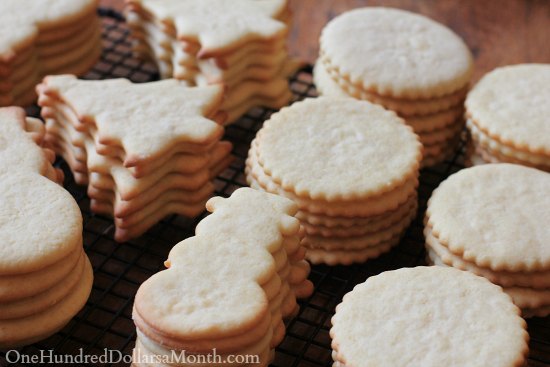 How to Host a Cookie-Decorating Party