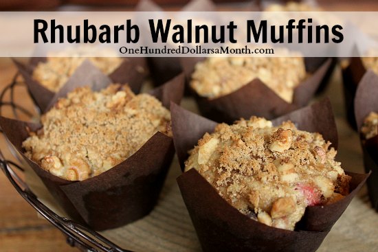 Rhubarb Walnut Muffins