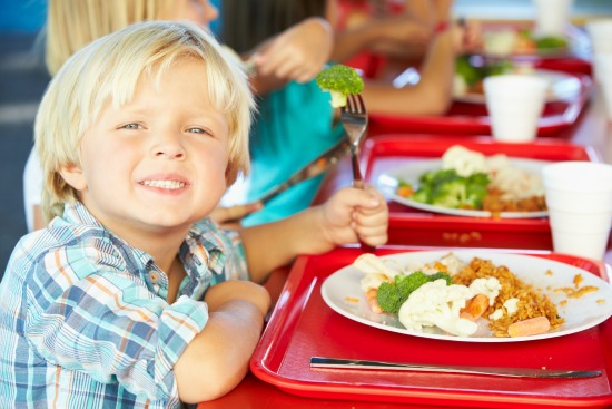 Getting Kids to Eat Fruits and Veggies at School Lunch