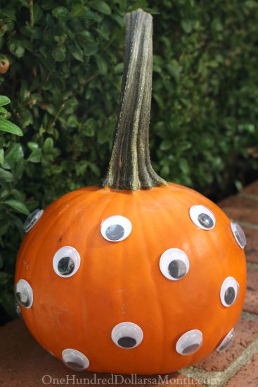 No Waste, No-Carve Pumpkin Idea – Googly-Eyed Pumpkin