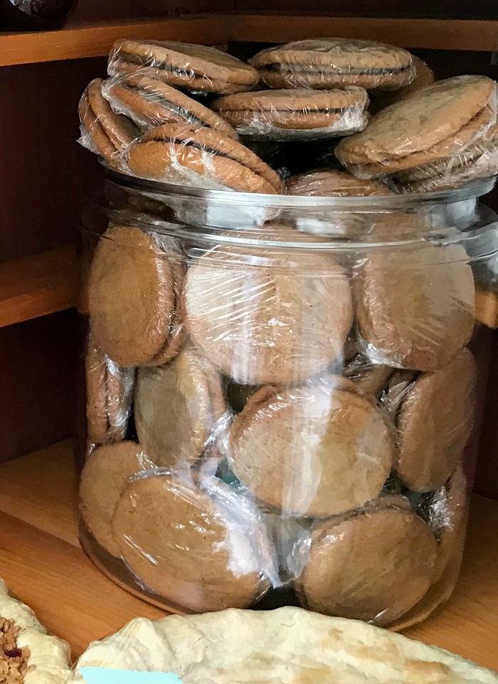 Puzzle Mountain Bakery Pie Stand in Newry, Maine One Hundred Dollars