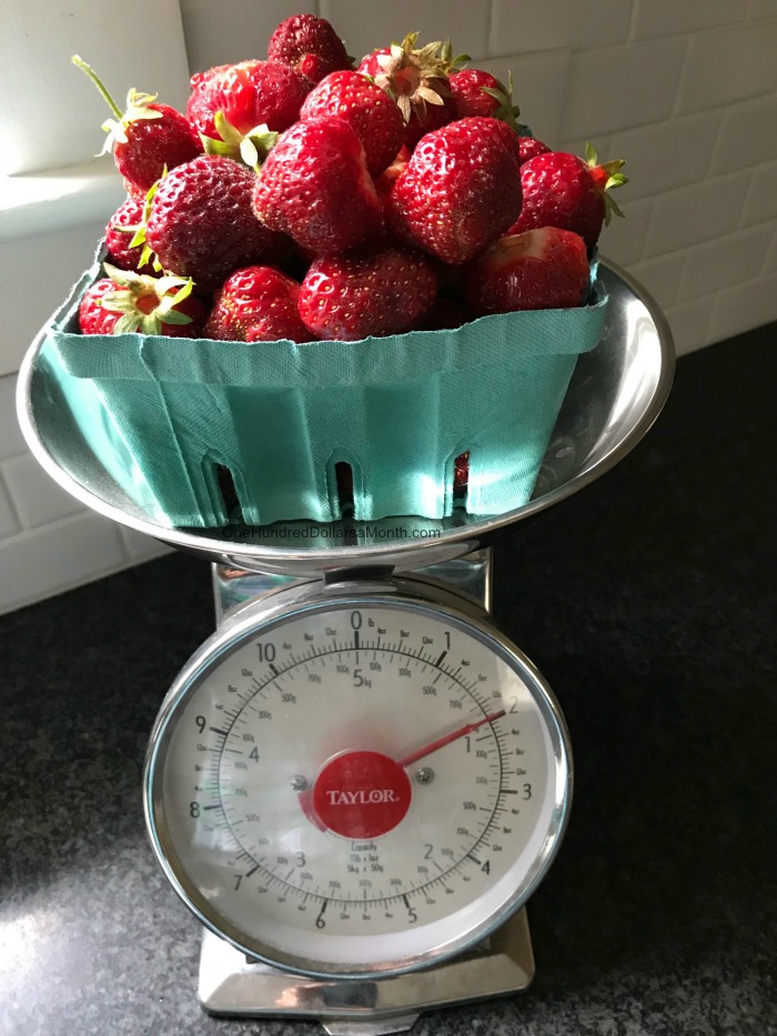 How Many Strawberries Are in a Quart? One Hundred Dollars a Month