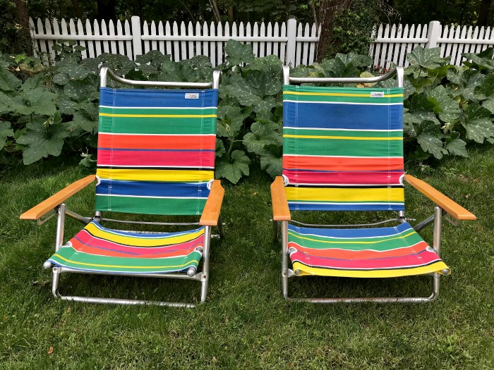 A Set of Beach Chairs for 2 Fried Chicken Dinners … What Do You Think?