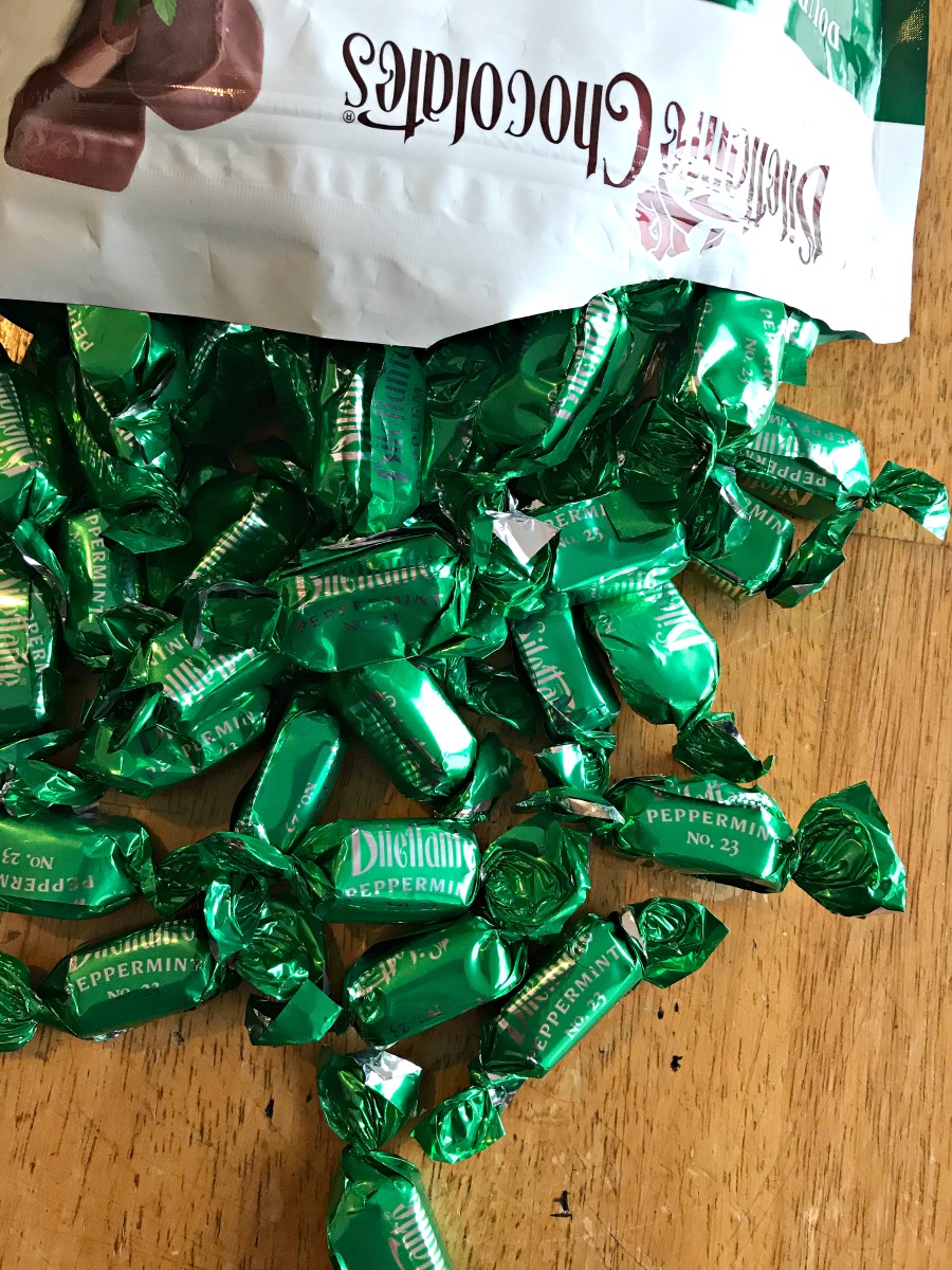 She Loves Me One Hundred Dollars a Month