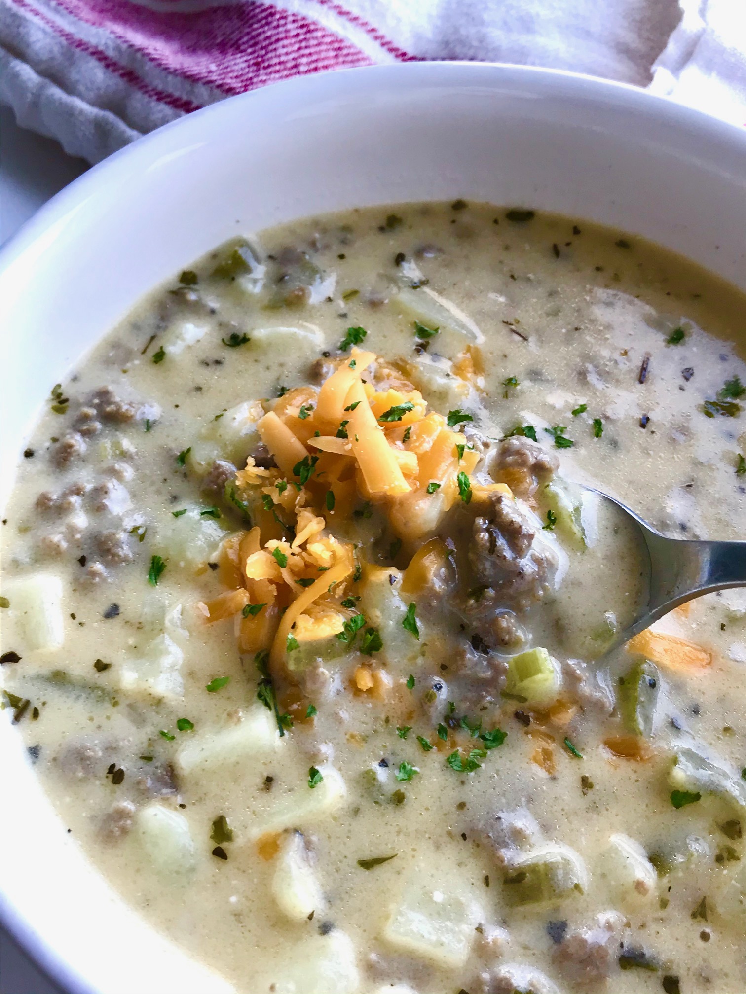 Hearty Cheeseburger Soup Recipe