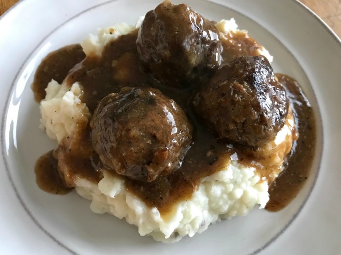 Recipe for Meatballs and Brown Gravy