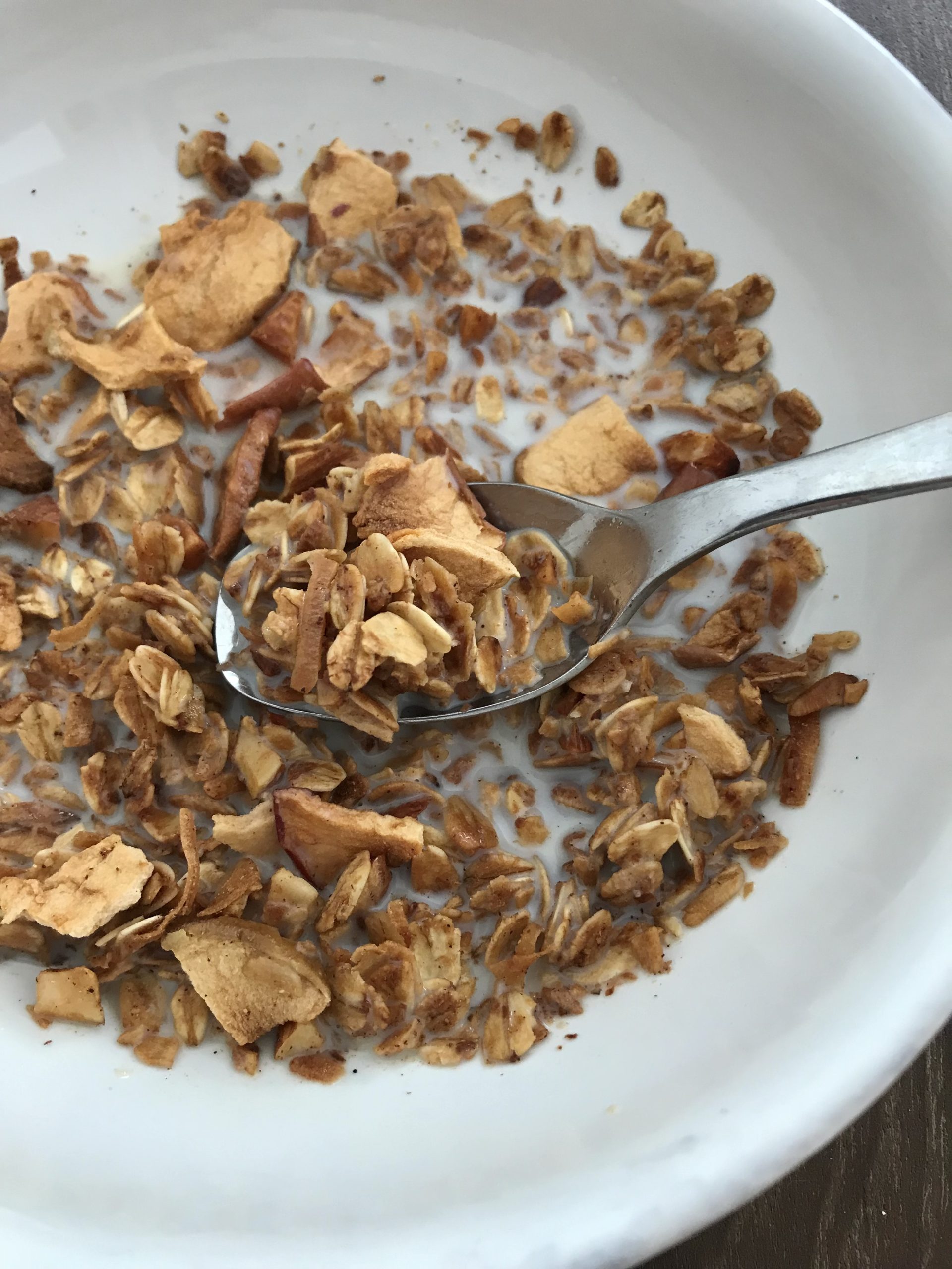 Apple Cinnamon Granola