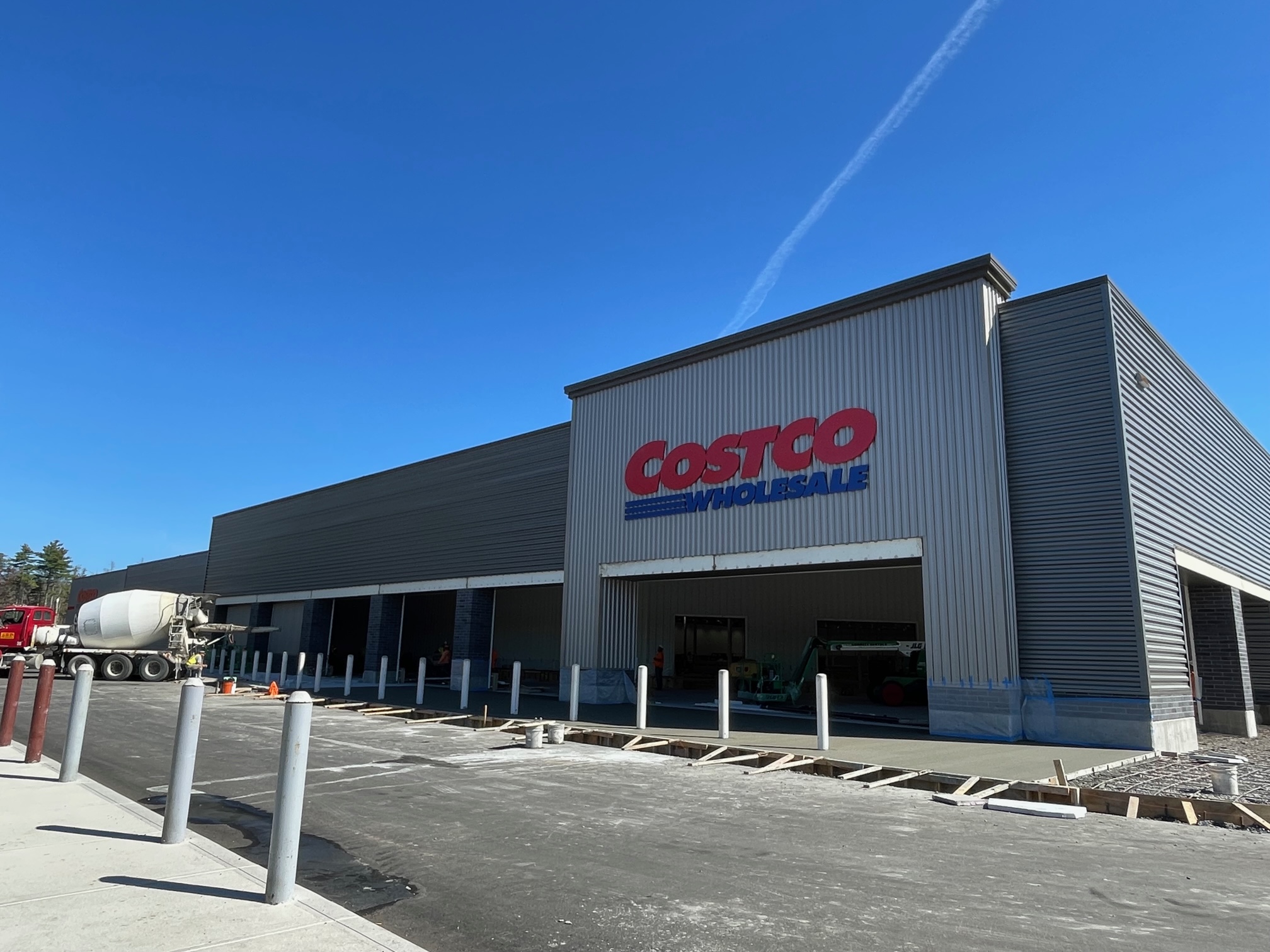 Designer bargains at new Costco