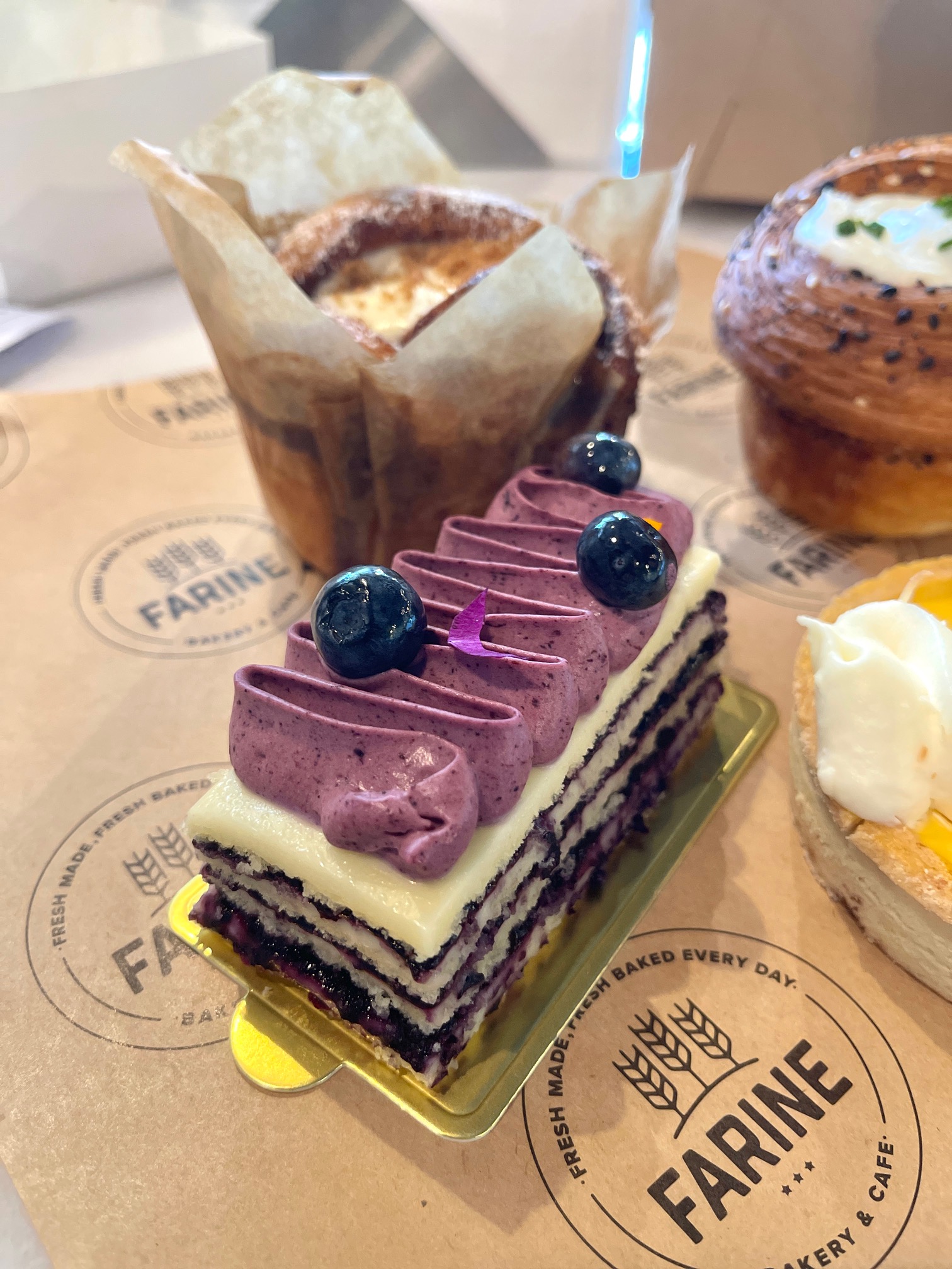 Farine Bakery & Café