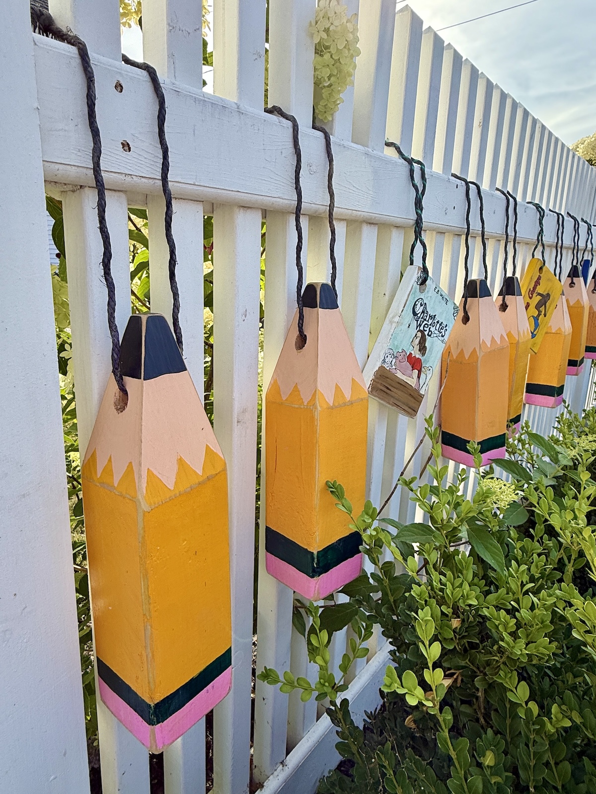 The Lobster House – Back To School Pencil Buoys